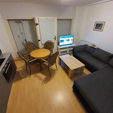 Zentrale 2 Zimmer Eg Wohnung Mit Balkon Lipcse Kültér fotó
