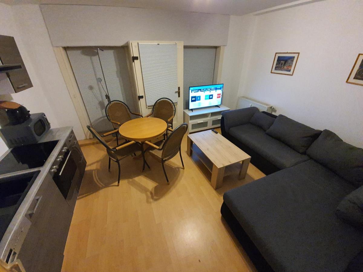 Zentrale 2 Zimmer Eg Wohnung Mit Balkon Lipcse Kültér fotó
