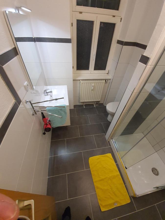 Zentrale 2 Zimmer Eg Wohnung Mit Balkon Lipcse Kültér fotó