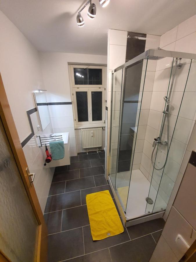 Zentrale 2 Zimmer Eg Wohnung Mit Balkon Lipcse Kültér fotó